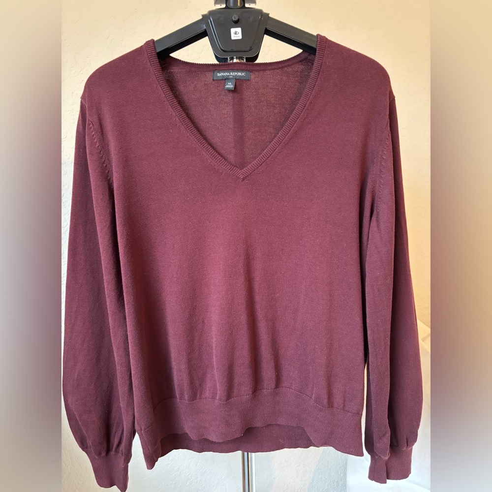 Banana Republic Factory V-Neck Pullover Sweater, Burgundy, Size XL